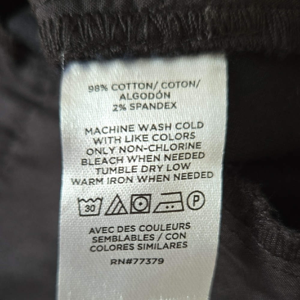 Ann Taylor Factory Black Stretch Business Casual Capri Pants Size 10P - Picture 7 of 7